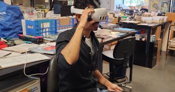 Pierce student using a virtual reality device