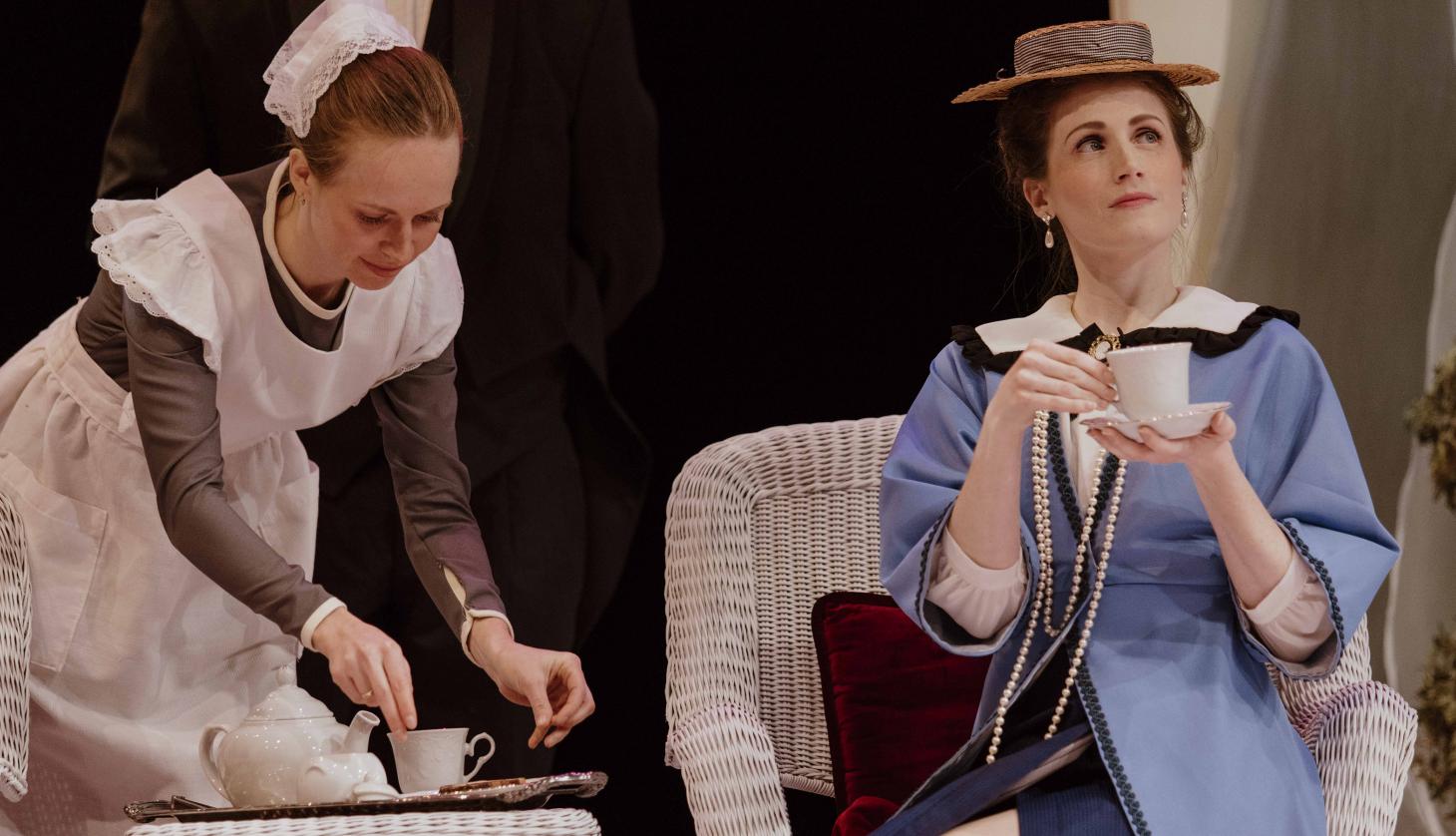 Two Actress Perfomance